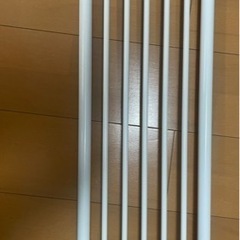 突っ張り棚差し上げます