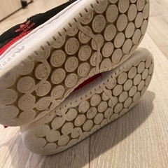 キッズスニーカー　16㎝　adidas ディズニーコラボの画像