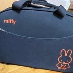 【値下げ】非売品 ミッフィー ボストンバッグ型キャリーケース
