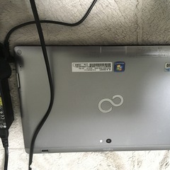 富士通　FUJITSU  タブレットPC パソコン　値下げ中の画像