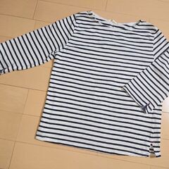 141【2着500円】ボーダートップス