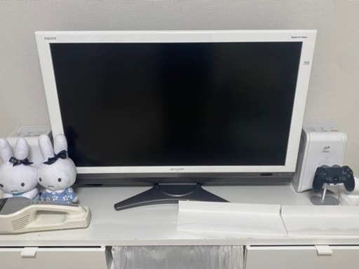 アクオス　テレビ　白