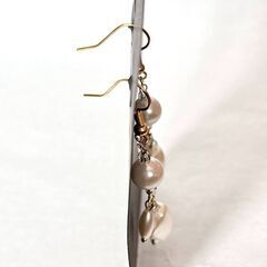 ハンドメイドピアス　就労継続支援B型の利用者さん手作り製品 NO８の画像