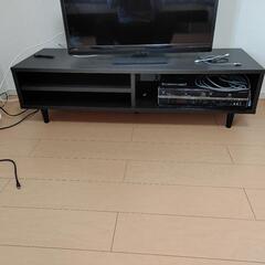 テレビボードの画像
