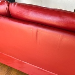 【引渡し予定者決まりました】三人掛けソファ　レッド　本革　合皮の画像