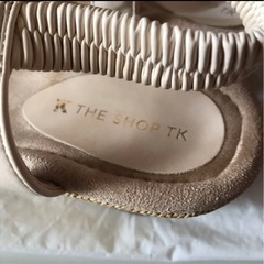 白いサンダルの画像