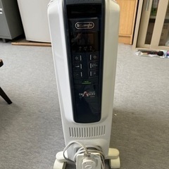 デロンギオイルヒーター　TDDS0712BLの画像