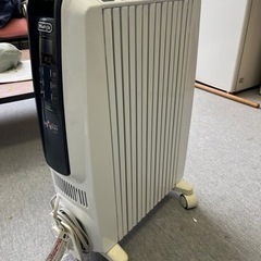 デロンギオイルヒーター　TDDS0712BLの画像