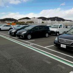 中古車移動ドライバー　近隣のオートオークション会場から中古車を運転して運ぶお仕事になります。ダブルワーク可　募集は水曜日のみ夜勤。木曜日と金曜日の9時～18時の間です。の画像