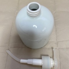 無印良品　陶器容器（丸型は現在販売されてません）の画像
