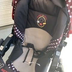 ミッキーのベビーカーの画像