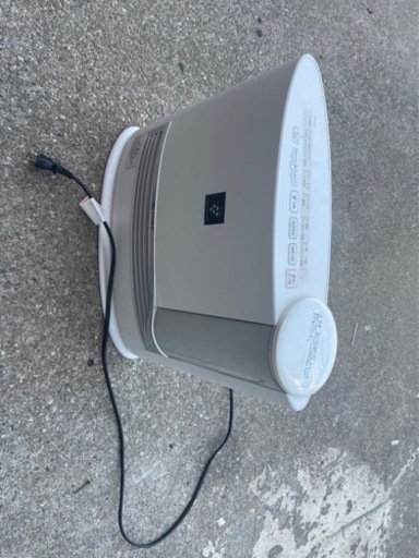 SHARP 加湿セラミックファンヒーター   HX-H120-W