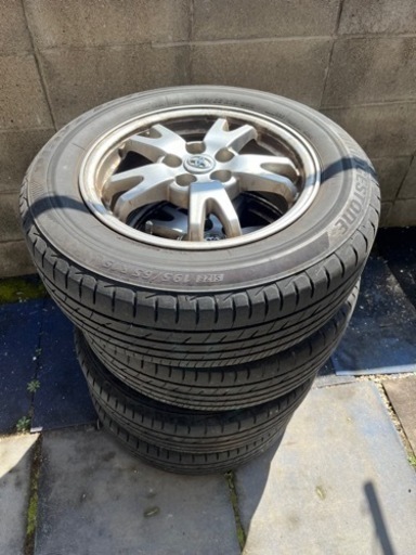 195/65r15  ブリヂストンノーマルタイヤ