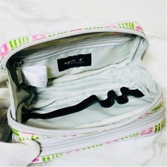【美品】agnes b. VOYAGE アニエスベー 化粧ポーチの画像