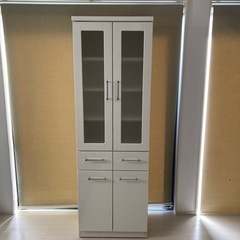 ニトリ　食器棚　白