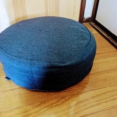 【美品】【定価2000円のところを500円！！】アグラクッション...
