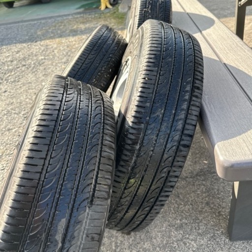 タイヤ年式が２０１９‼️ノーマルタイヤ　YOKOHAMA GEOLANDAR SUV ２０１９年式 １７５/８０Ｒ１５