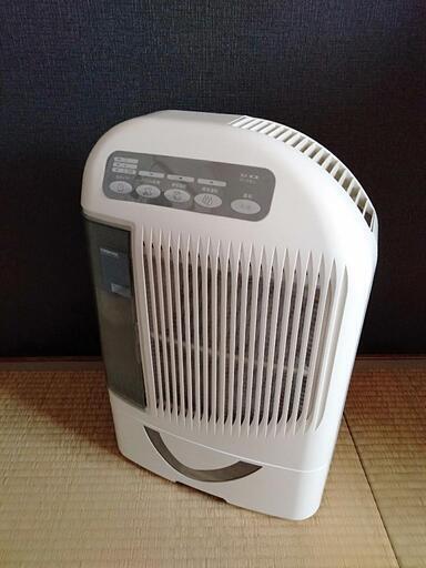 ✩.*˚カンキョー コンデンス除湿機