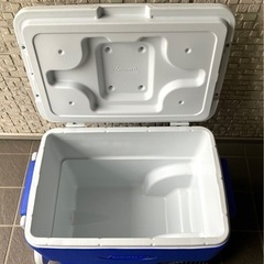 コールマン クーラーボックスの画像