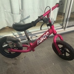 トイザラス限定ストライダー