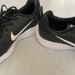 新品　NIKE  スニーカーの画像