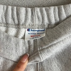 チャンピオン　ハーフ丈パンツ　スウェット　ホワイトの画像