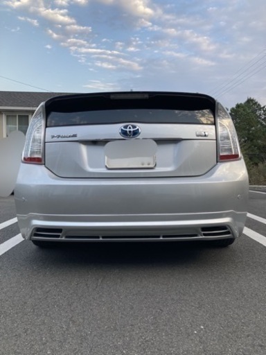 30 プリウス　社外　リア　スポイラー　エアロ　シルバー　1F7