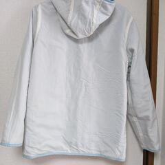 【新品未使用】パーカー　水色　リバーシブルの画像