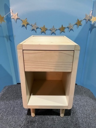 ⑦★⭐︎木製ベッドサイドテーブル・⭐︎美品です(*^^*)★