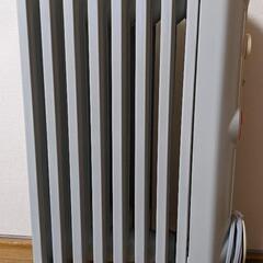 デロンギオイルヒーター　JR0812-CRの画像