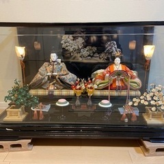 ガラスケース付きひな人形