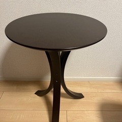 サイドテーブル