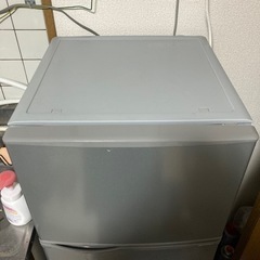 シャープ冷蔵庫の画像