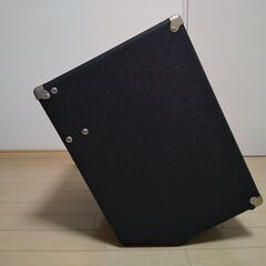 BASS アンプ：Ampeg BA-115の画像