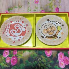 アンパンマンとドキンちゃんプレート皿