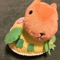 カピバラさん　パッチワークスぬいぐるみ