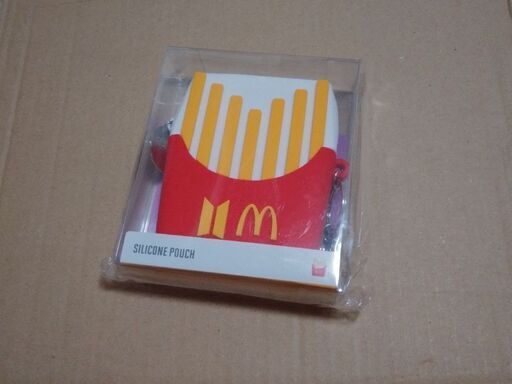 BTS×McD マクドナルド LOGO SILICON POUCH ポーチ