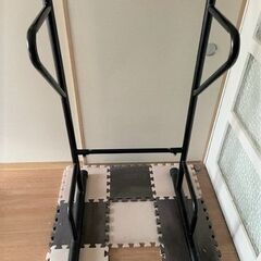 ぶらさがり健康器　腹筋台付き