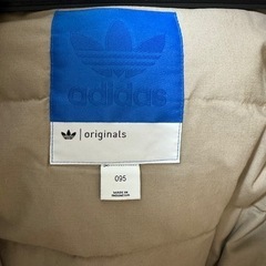 Adidas ダウンジャケット　メンズの画像