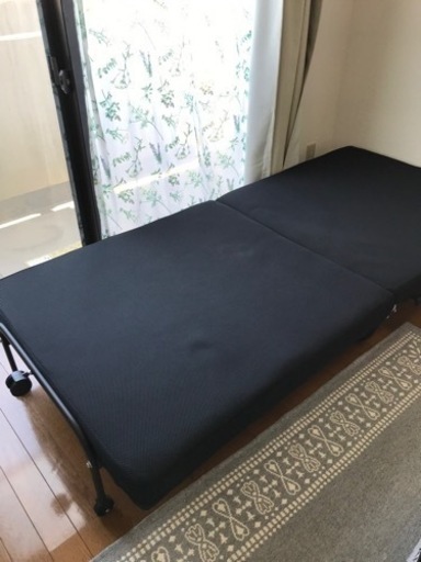 アイリスオーヤマ　折りたたみベッド