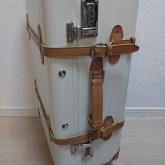 【取引決定】【訳あり】キャリーケース レディース 無料で譲りますの画像