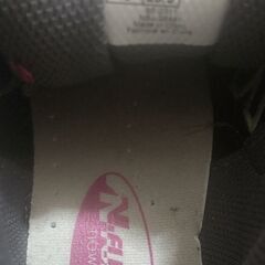 ニューバランス ハイカットスニーカー 23.5cmの画像