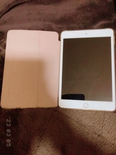 iPad第4世代.第5世代　3台　先着順　iPad mini第5世代64ギガ　　ケース付