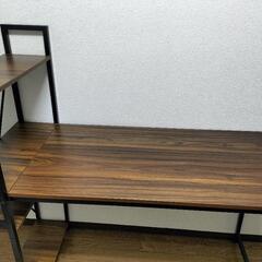 パソコンデスクの画像