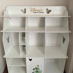ディズニーの棚