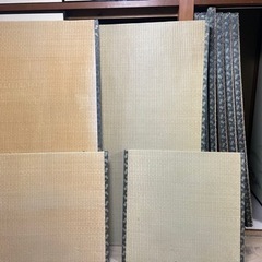 畳　8枚＋0.5畳が2枚