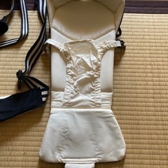 （決まりました）抱っこ紐　アップリカ　コランビギ　横抱きの画像