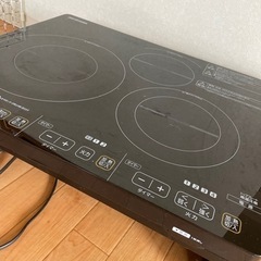 【受取決定】【IH3口コンロ】専用台付き☆半額以下の画像