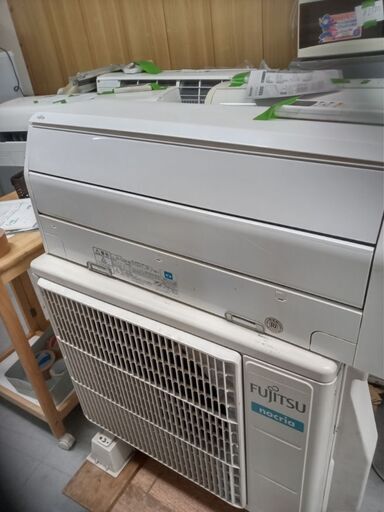 富士通エアコン6畳用2018年製別館においてます