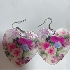 花柄ピアス ハート型ピアス